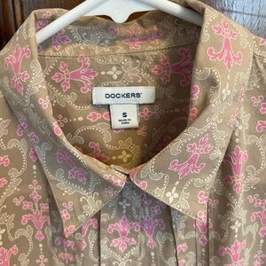 Dockers light weight cotton print blouse, size small.